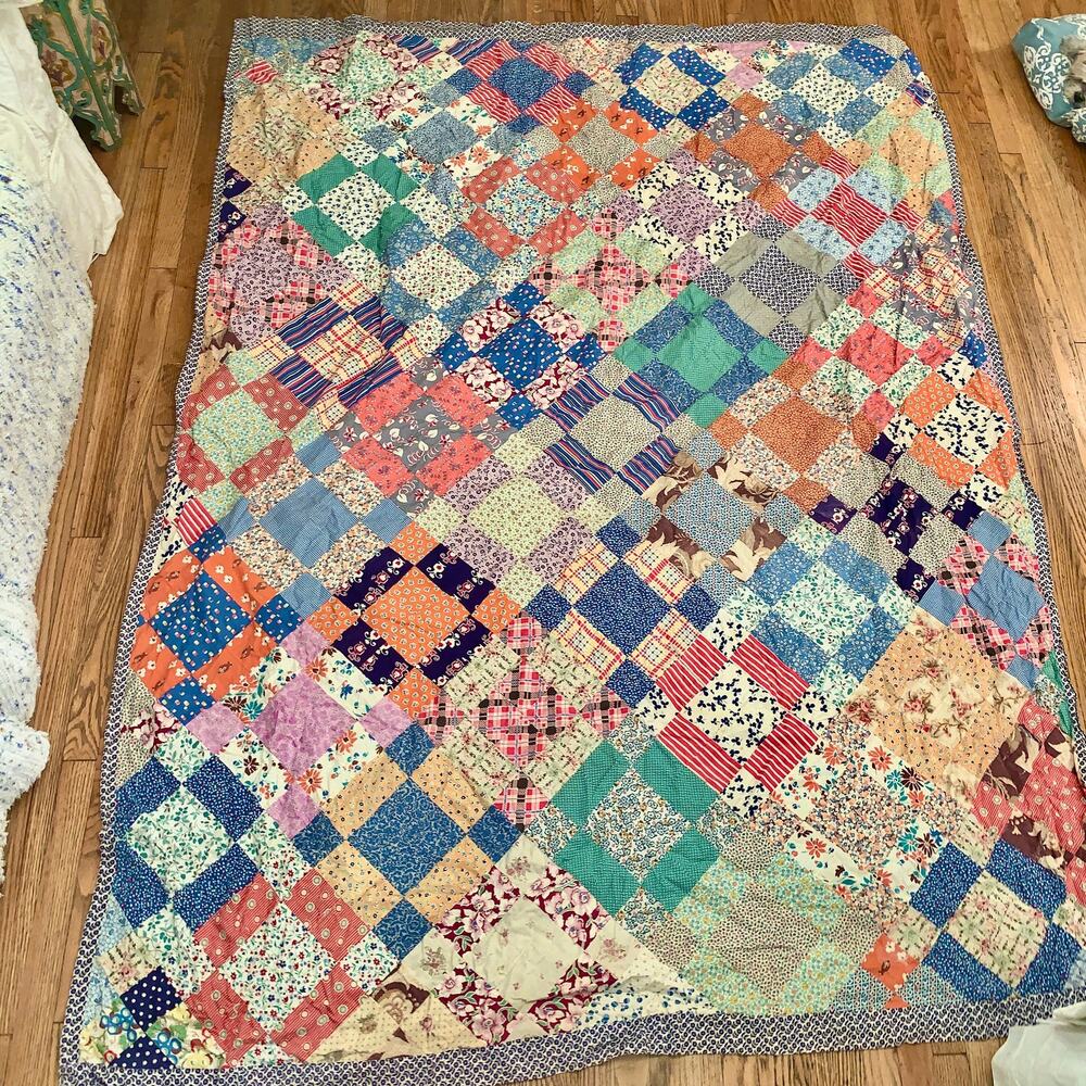 1930s/1940s ANTIQUE PATCHWORK QUILT GREAT COLORS!